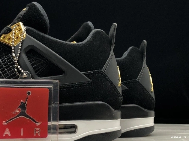 308497-032 Jordan  Royalty Retro 4 0417